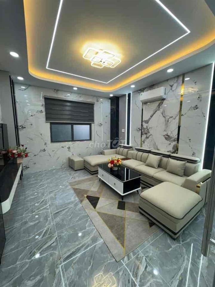 Bán nhà 5 tầng hẻm xe tải Lâm Thị Hố Quận 12 60m2