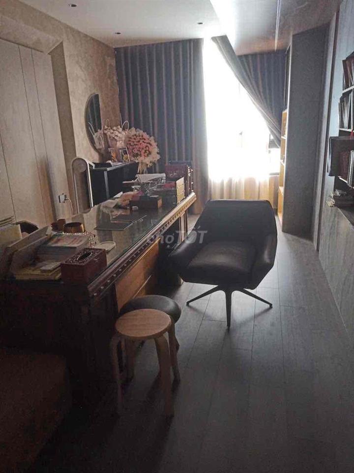 Cần bán nhà Lương Ngọc Quyến