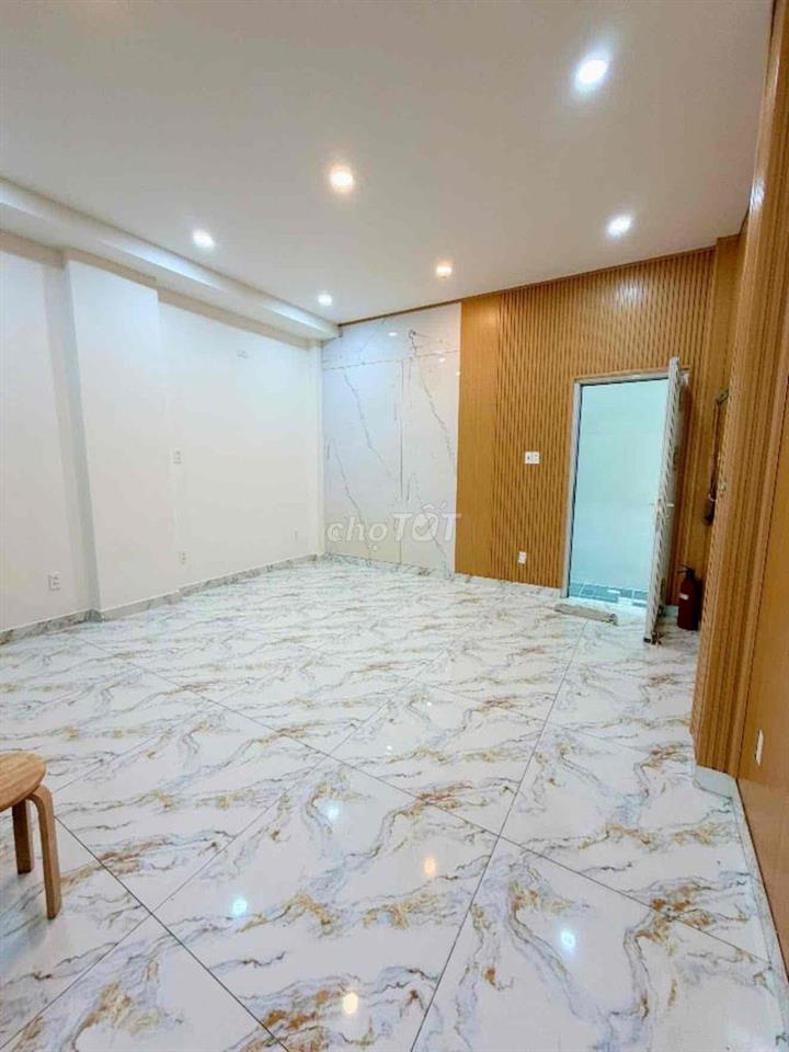 cho thuê nhà mặt tiền 2 tầng - 4.6x17M - gần Trường Chinh - Tân Bình