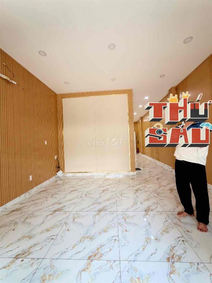 cho thuê nhà mặt tiền 2 tầng - 4.6x17M - gần Trường Chinh - Tân Bình