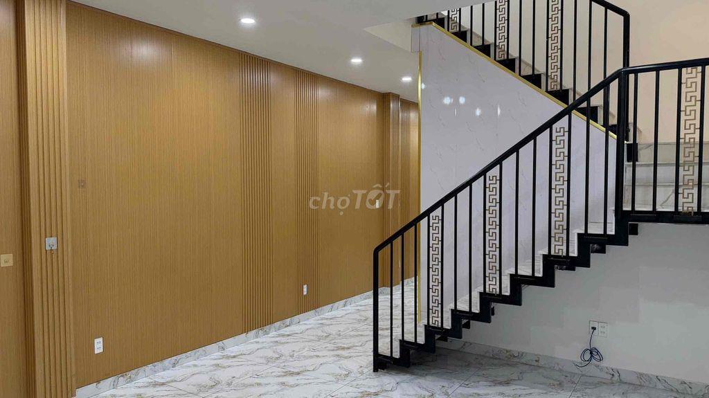 cho thuê nhà mặt tiền 4.6x17M- 2 tầng- Gần Nguyễn phúc Chu- Tân bình