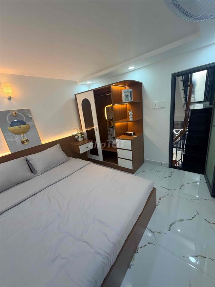 nhà 3 tầng 3pn chỉ hơn 3tỷ