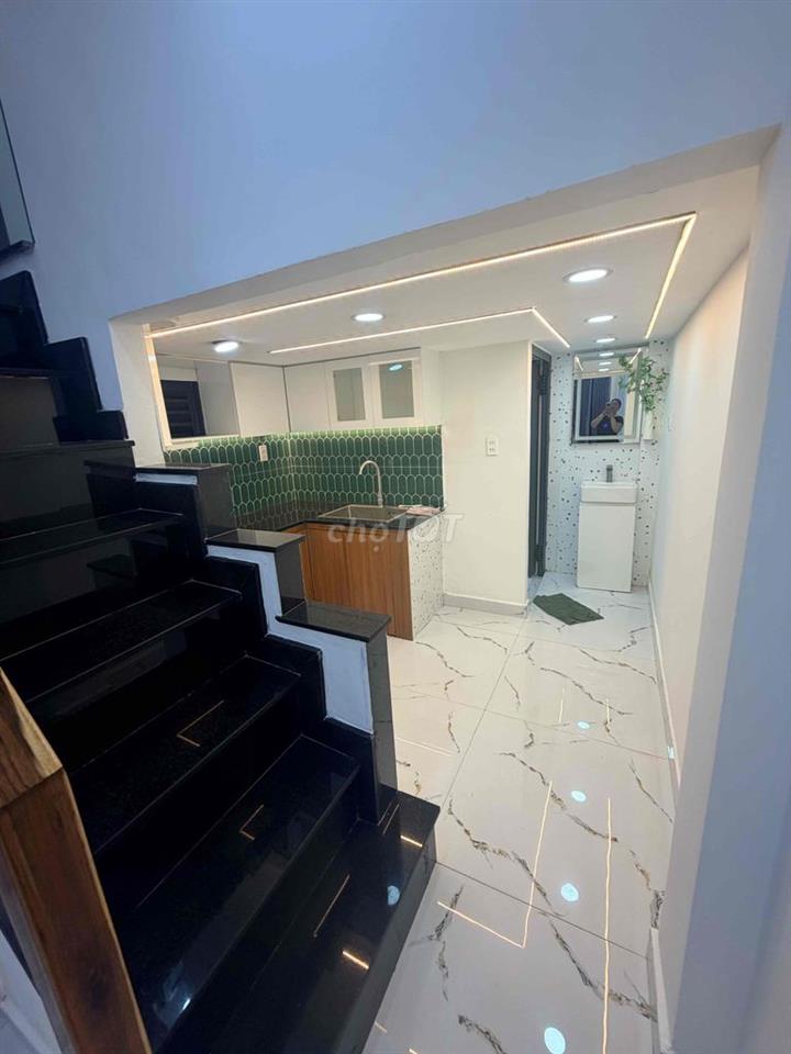 nhà 3 tầng 3pn chỉ hơn 3tỷ