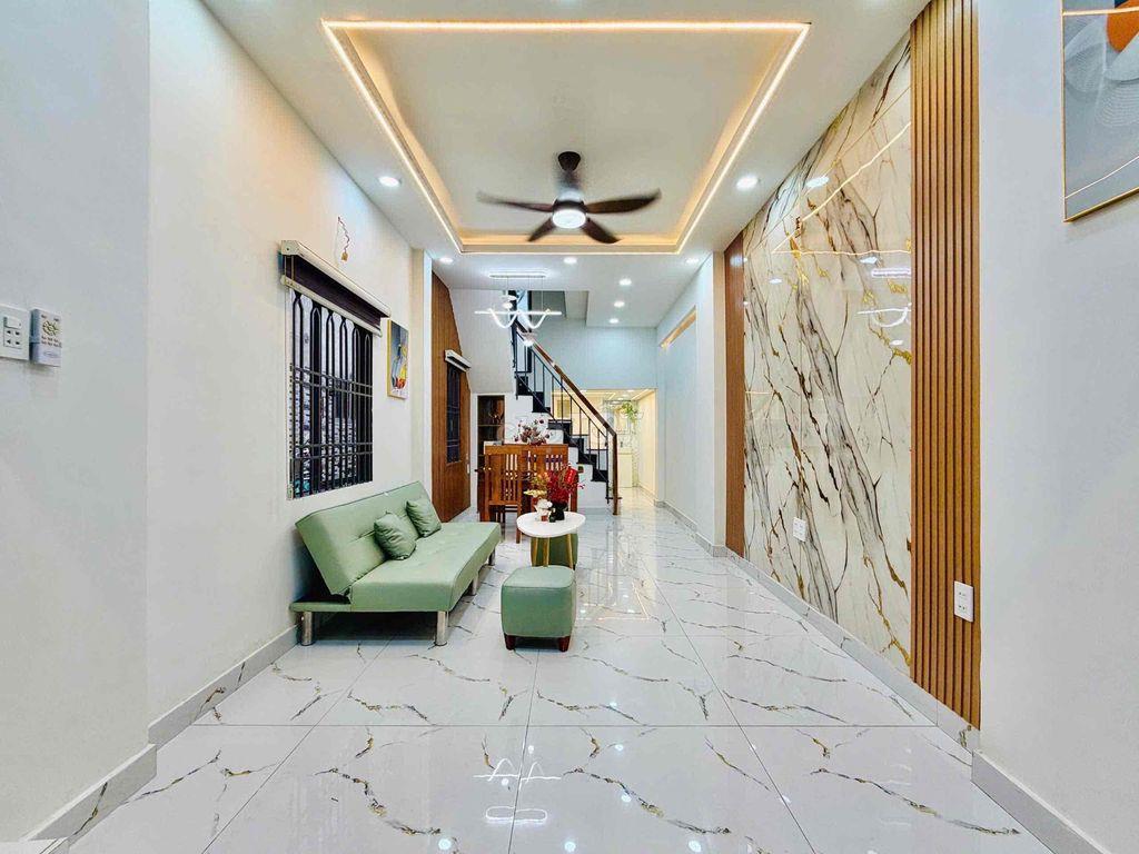 siêu phẩm nhà đẹp 3 tầng 3pn chỉ hơn 3tỷ…