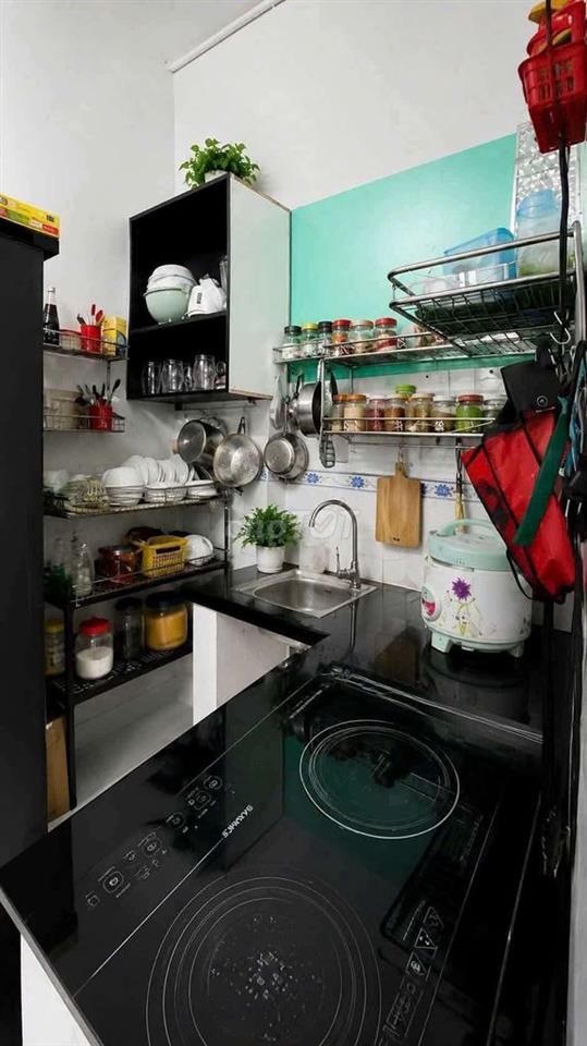 Nhà ngã tư ga Hà Huy giáp 57 M2 chỉ 2,x tỷ