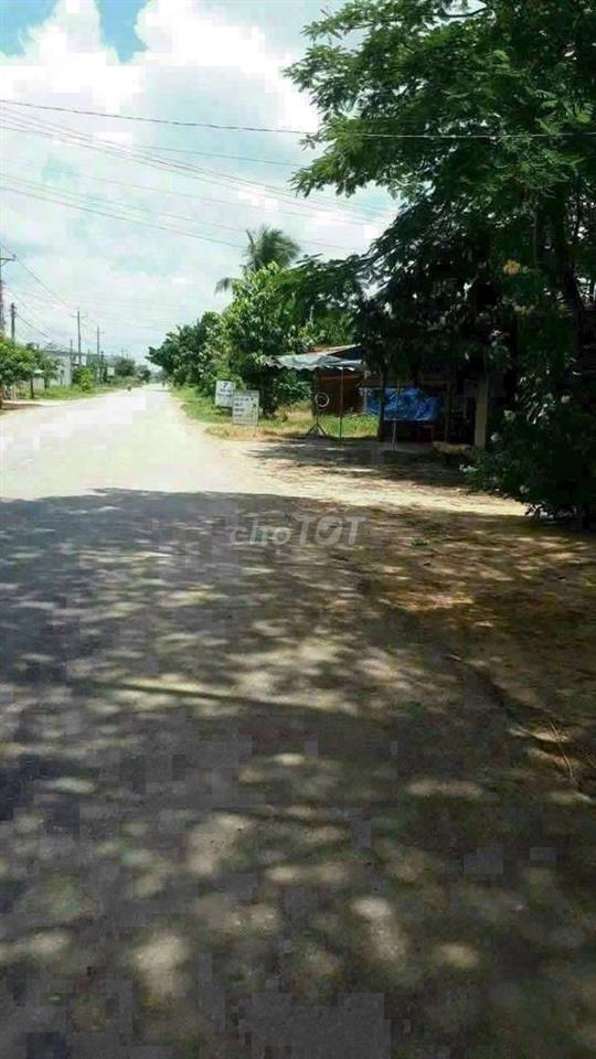 Đất mặt tiền TL 825 Đức Hoà Long An 500 M2