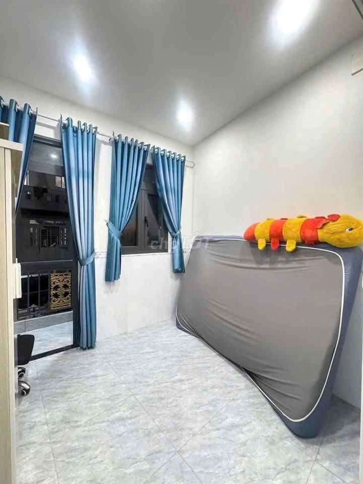 Hẻm xe hơi , 4 tầng mới tinh chỉ 3,x tỷ 