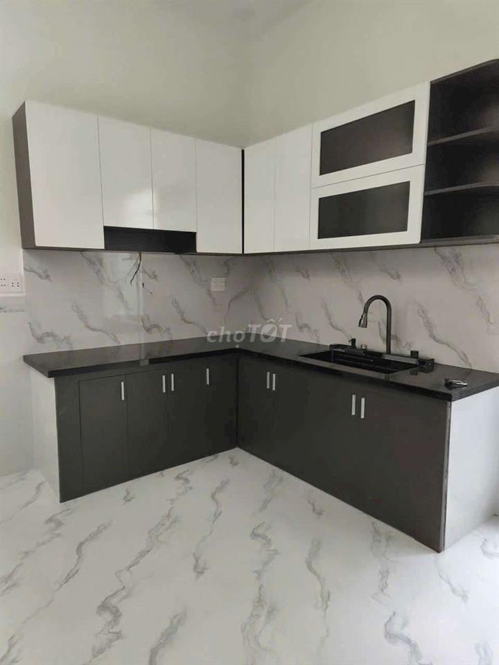 hẻm  ô tô ,3 tầng ,68 M2 chỉ 4,3 tỷ 