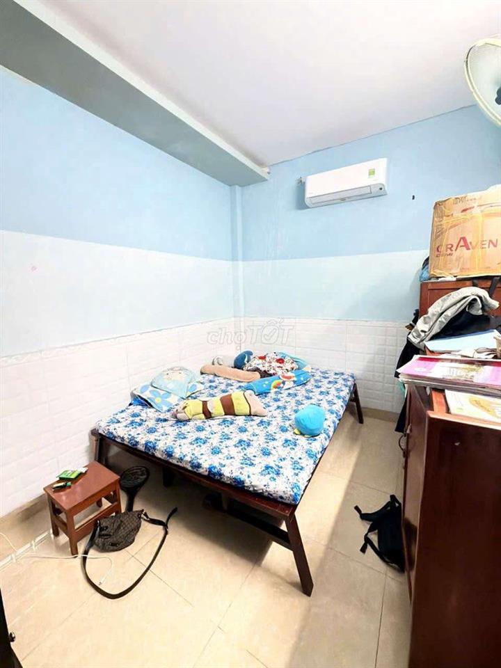 Tân Bình, nhà 2 tầng 50 M2 chỉ 3,x tỷ