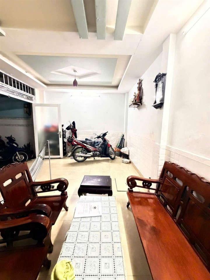 Tân Bình, nhà 2 tầng 50 M2 chỉ 3,x tỷ