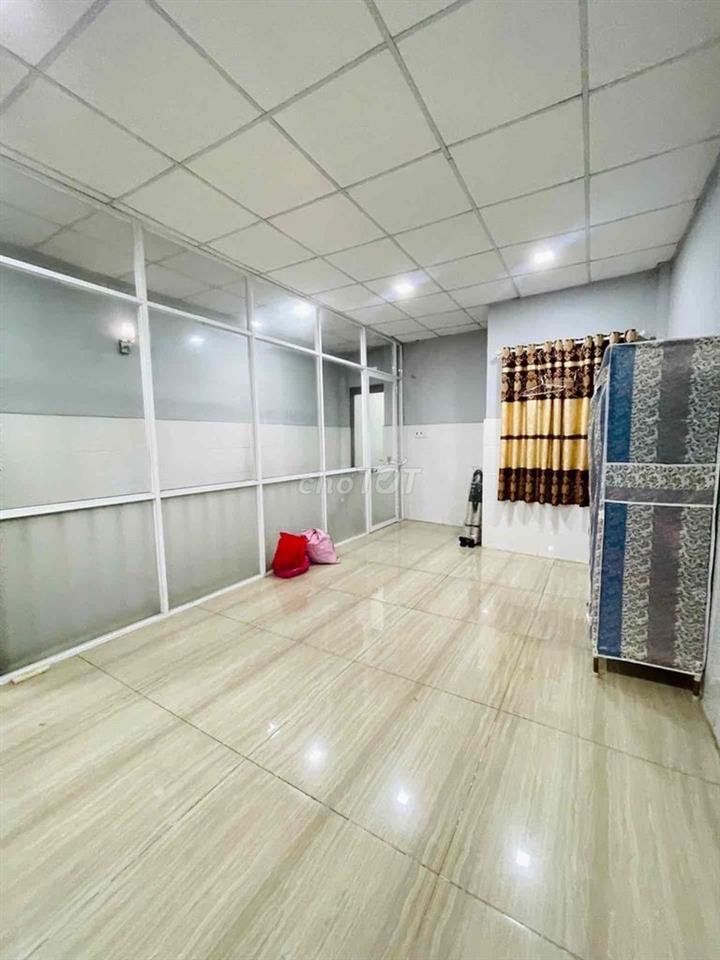 NHÀ MẶT TIỀN NGUYỄN VĂN QUÁ - 2TẦNG - 4.5x17 - VỊ TRÍ ĐỈNH - HƠN 5TỶ
