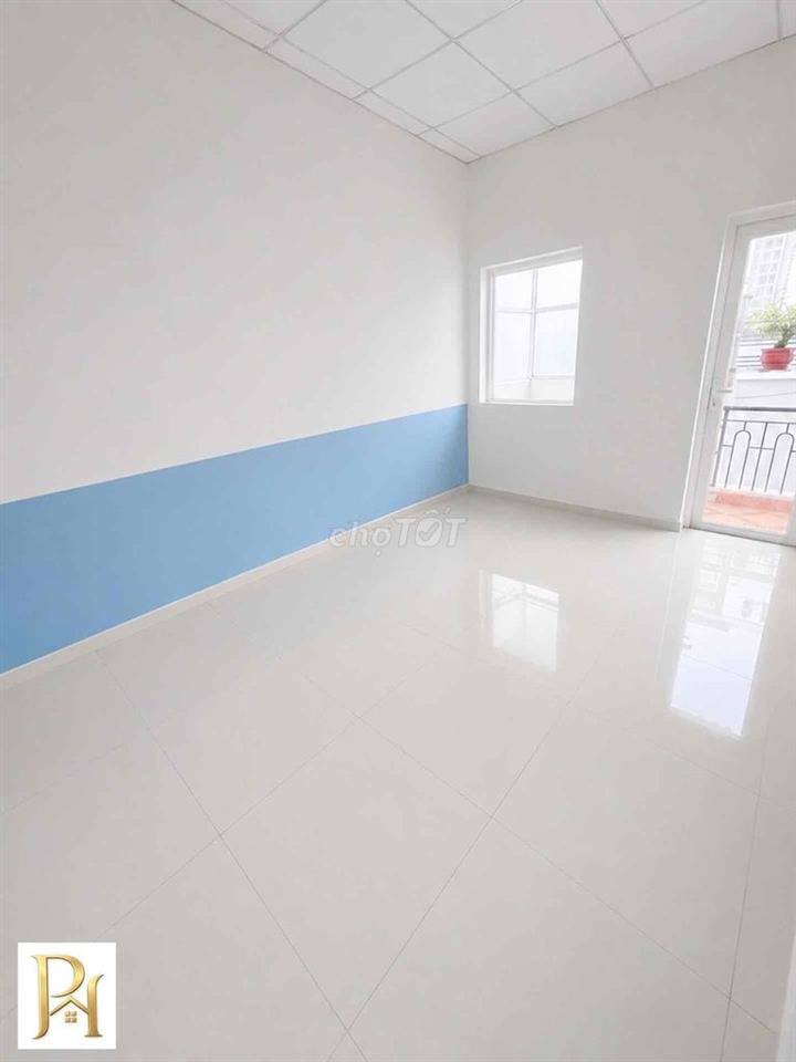 Hẻm xe hơi, 40m2 sử dụng, 2 tầng, 2 pn, Quang Trung, 3.xT
