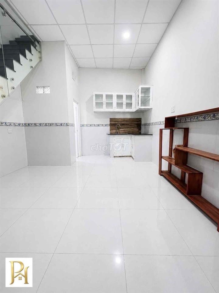 Hẻm xe hơi, 40m2 sử dụng, 2 tầng, 2 pn, Quang Trung, 3.xT