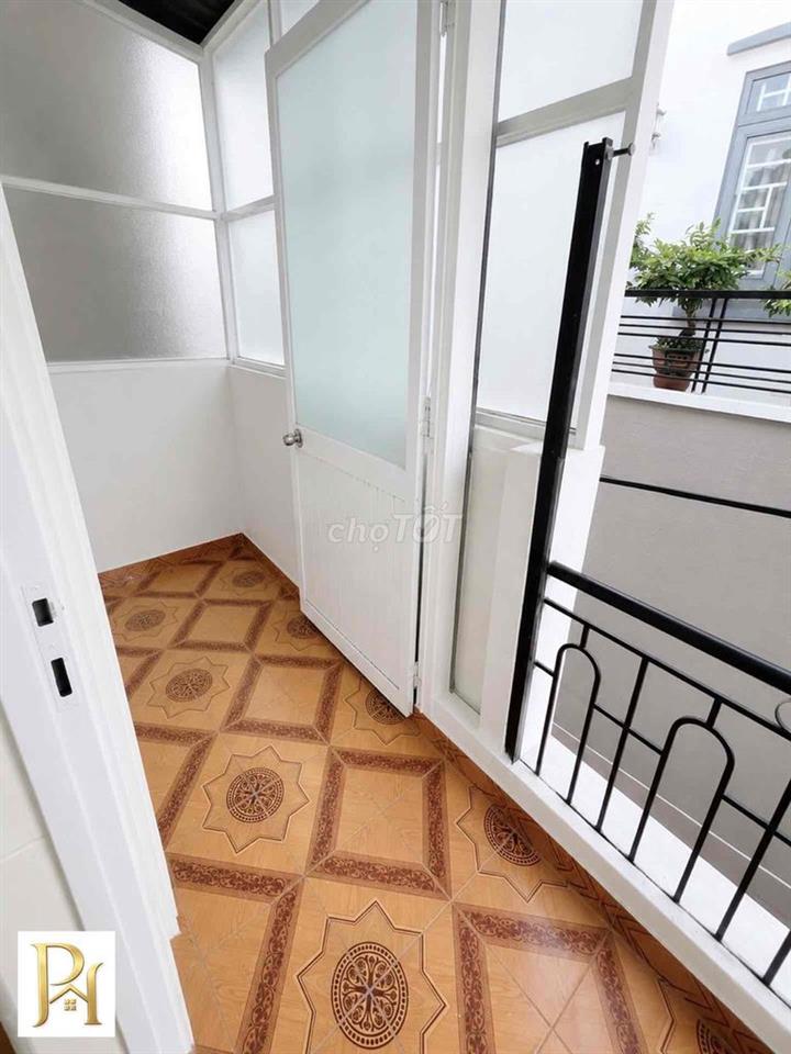 Hẻm xe hơi, 40m2 sử dụng, 2 tầng, 2 pn, Quang Trung, 3.xT