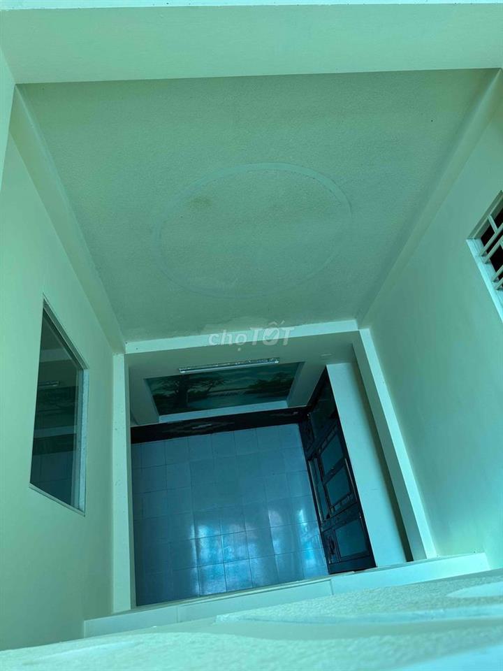 hẻm 656/74/ xe hơi vô nhà 14ty9 dt đất 198,7m2