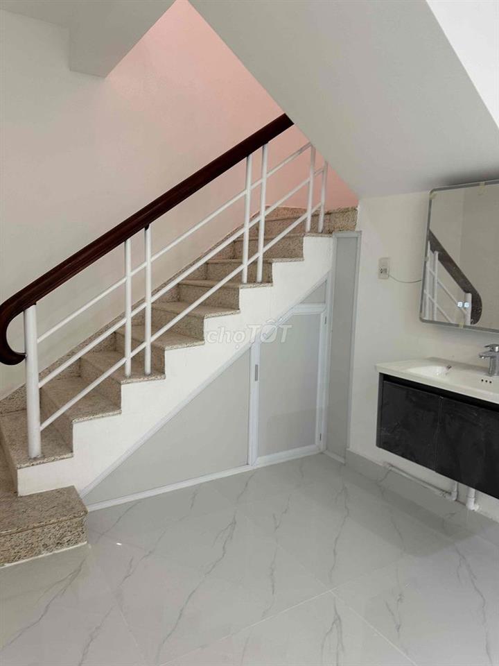 mt chợ da sà 8mx8m 1tret 1lầu 5ty9 3p ngủ
