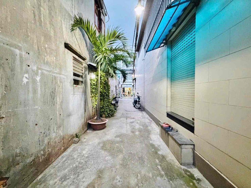Nhà bán đường Nguyễn Duy Cung . P12