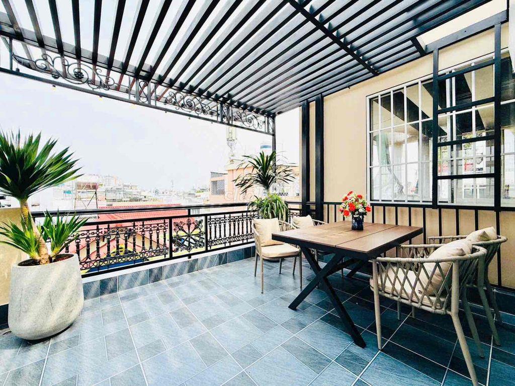 NHÀ PHỐ CÓ THANG MÁY PHƯỜNG 9