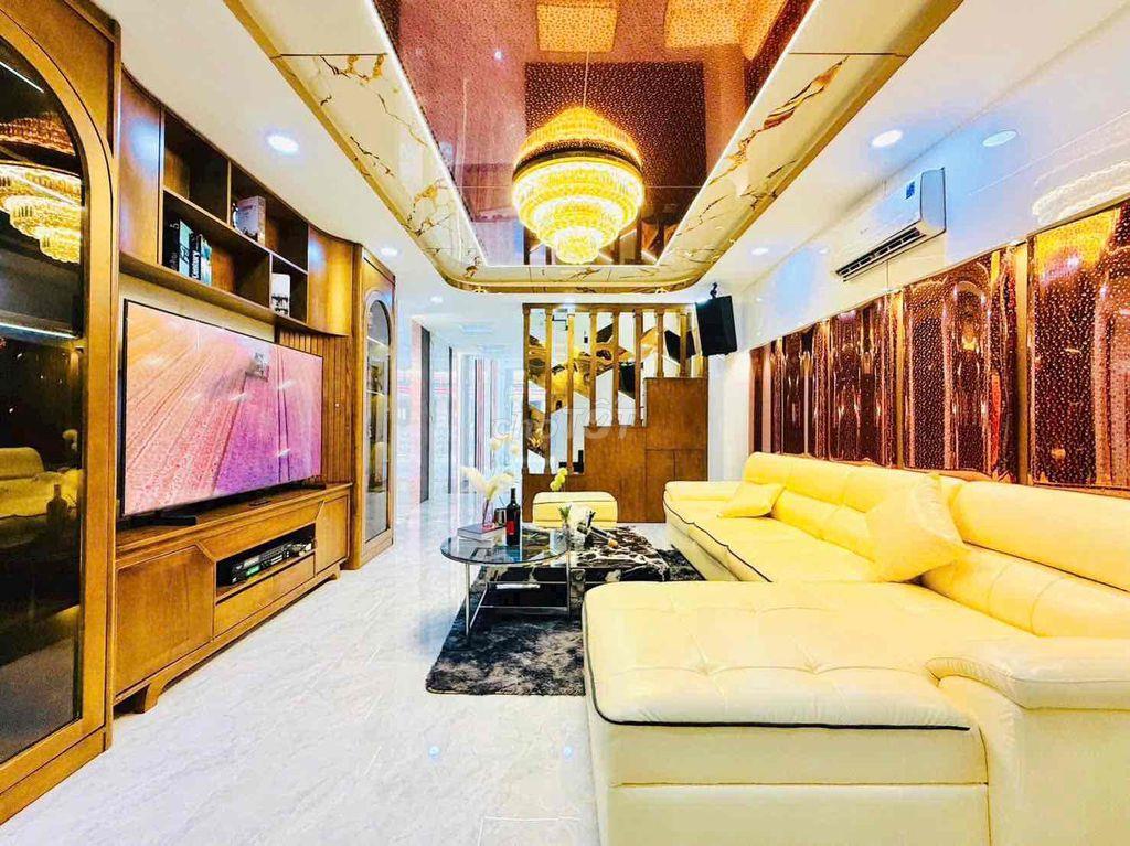 NHÀ PHỐ CÓ THANG MÁY PHƯỜNG 9
