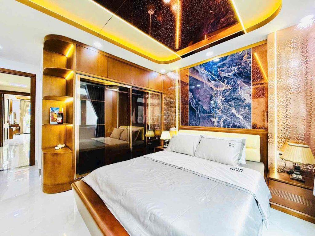 NHÀ PHỐ CÓ THANG MÁY PHƯỜNG 9