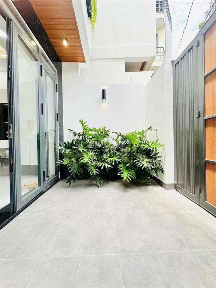 Nhà phố hẻm đường Nguyễn Kiệm . phường 3