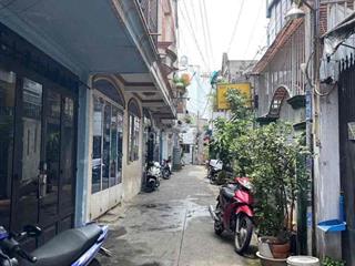 nhà 1 trệt 1 lầu. hẻm sạch sẽ. 5tr.
