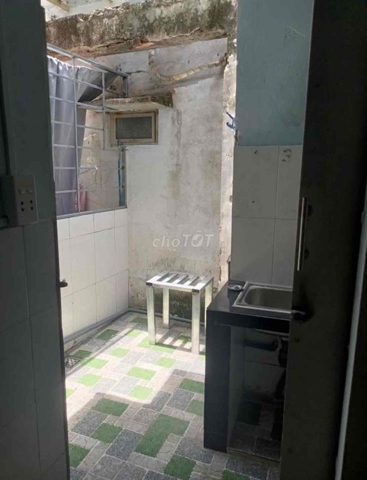 nhà hẻm xe tải 310 phạm văn chiêu thông ra đường số 3.
