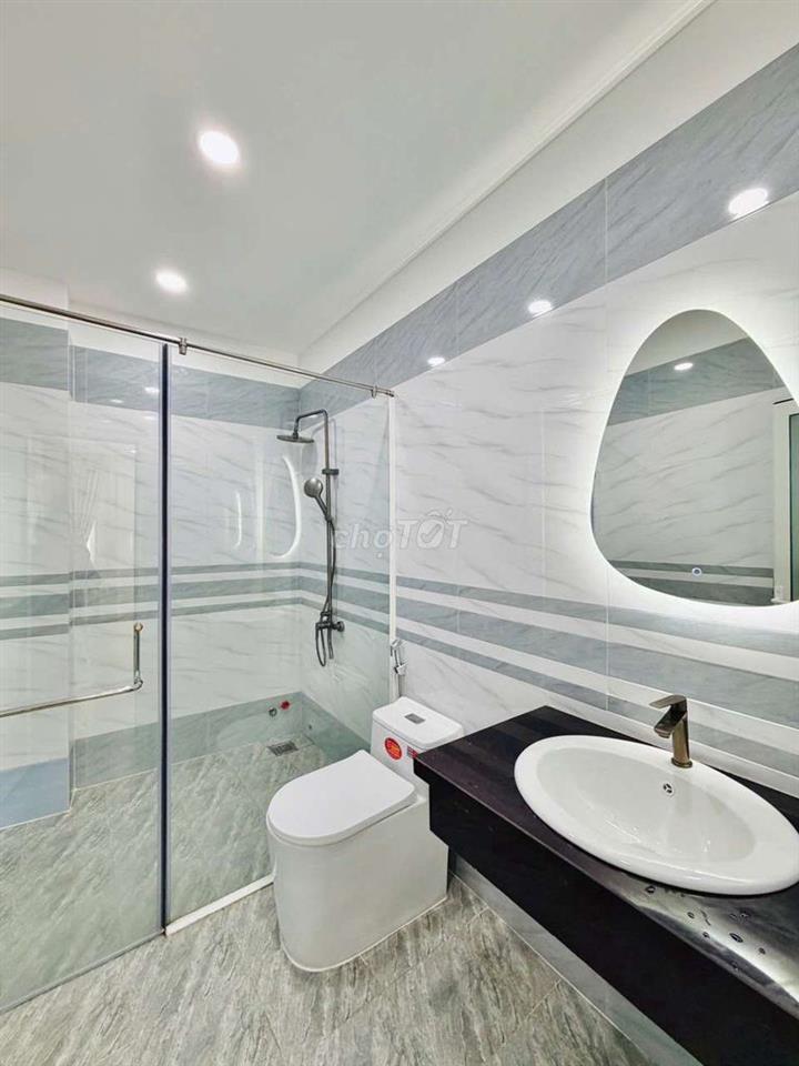 NHÀ ĐẸP HUỲNH VĂN BÁNH, PHÚ NHUẬN | 5 TẦNG | 4PN, 5WC | 7.15 TỶ