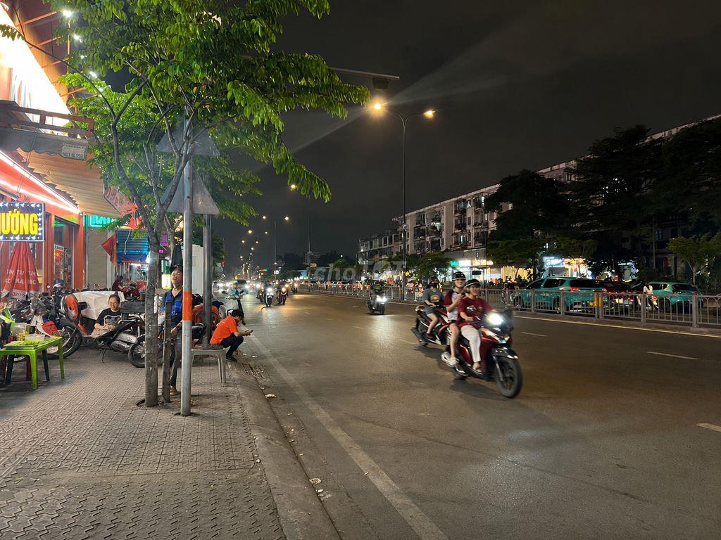 Bán nhà mặt tiền Dương Quảng Hàm, quận Gò Vấp