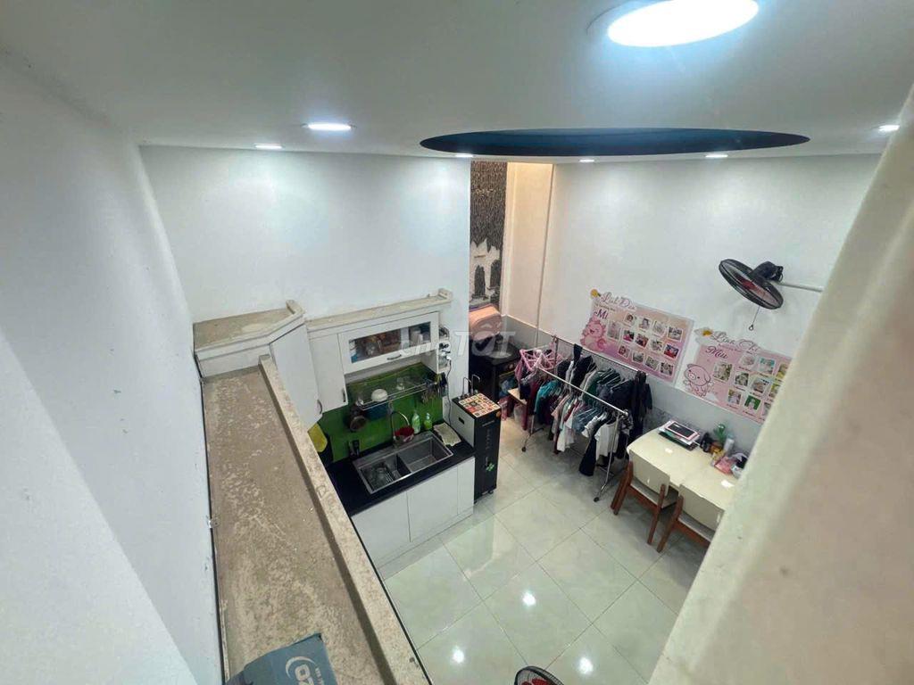 CHÍNH CHỦ GỬI BÁN - BÁN NHÀ HXH 2PN TẠI ĐƯỜNG BÙI QUANG LÀ P12 GÒ VẤP
