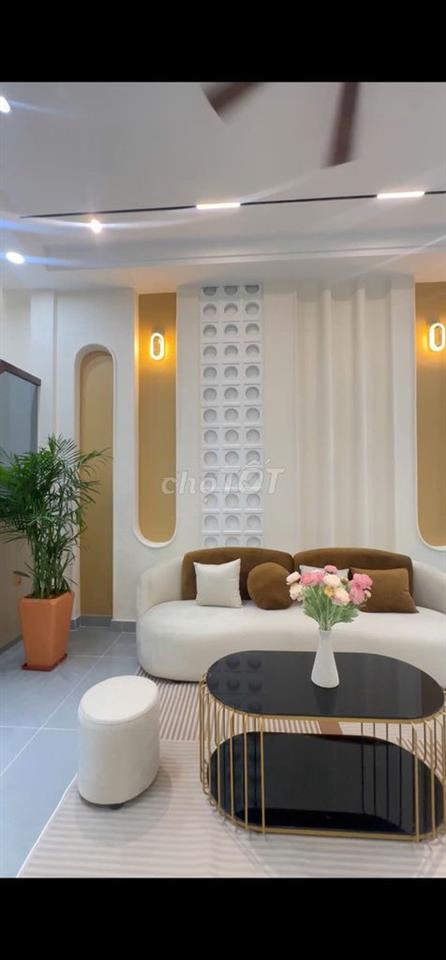 57M2 - NHÀ MỚI ĐẸP Ở NGAY HƠN 5T - 3PN - 1 PHÒNG THỜ - FULL NỘI THẤT