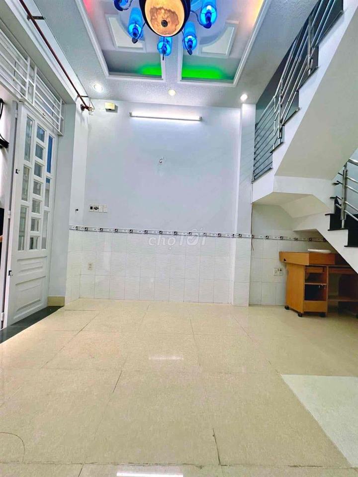 NHÀ ĐƯỜNG SỐ 8 - THỐNG NHẤT - 32m2 - TRỆT LẦU CÓ SÂN ĐỂ XE RỘNG RÃI