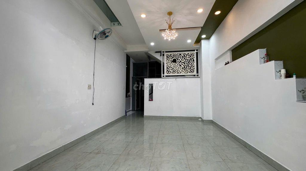 4x15 - nở hậu - 4 tầng BTCT - Hoàng Sa Phường 7 Quận 3 - 61,7M2
