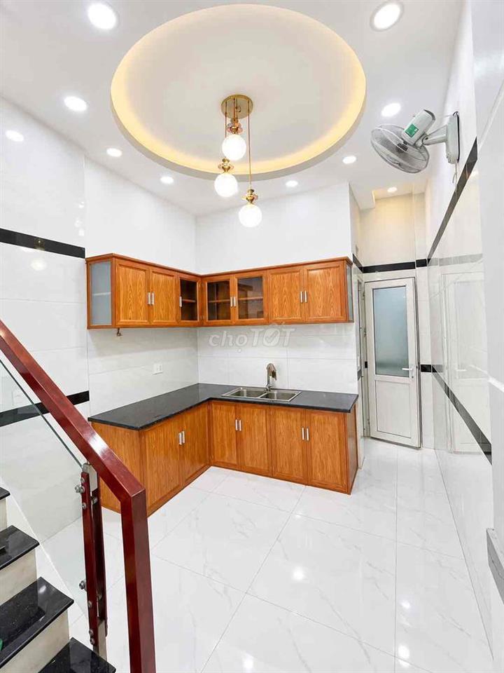 NHÀ 40m2 - LÊ VĂN THỌ PHƯỜNG 16 - 3 TẦNG LẦU - CHỈ NHỈNH 4T