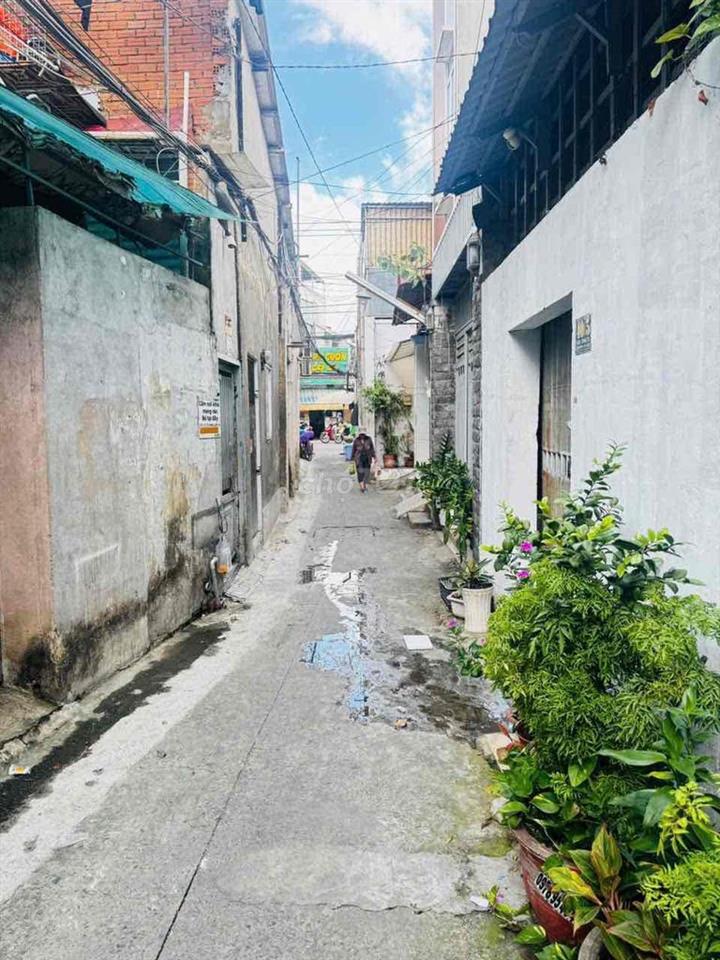 NHÀ 1 SẸC NGẮN LÊ VĂN THỌ - TRỆT LẦU 2 PHÒNG NGỦ - CHỈ HƠN 2T
