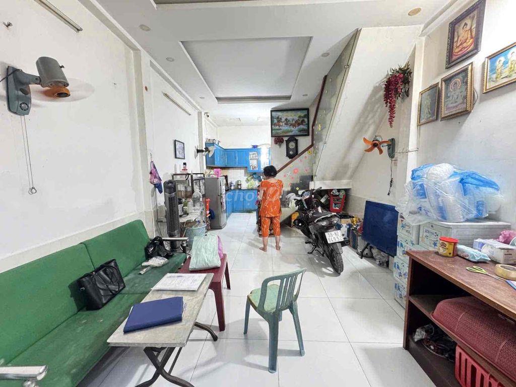 NHÀ 32m2 - QUANG TRUNG - GÒ VẤP - GẦN NGÃ 6 GIÁP PHÚ NHUẬN