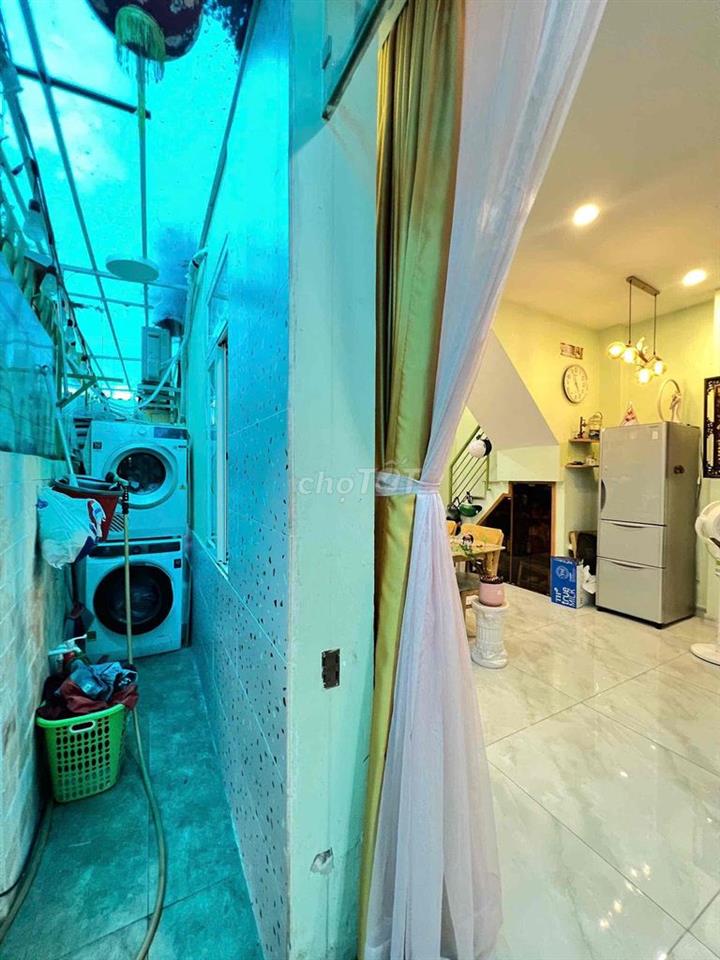NHÀ 50m2 - HẺM XE HƠI - GẦN NGUYỄN KIỆM - CÔNG VIÊN GIA ĐỊNH