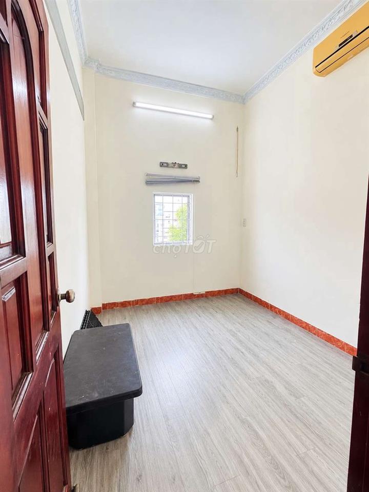 42m2 - NGUYỄN TƯ GIẢN - PHƯỜNG 12 - TRỆT LẦU ĐÚC BTCT - 3T75