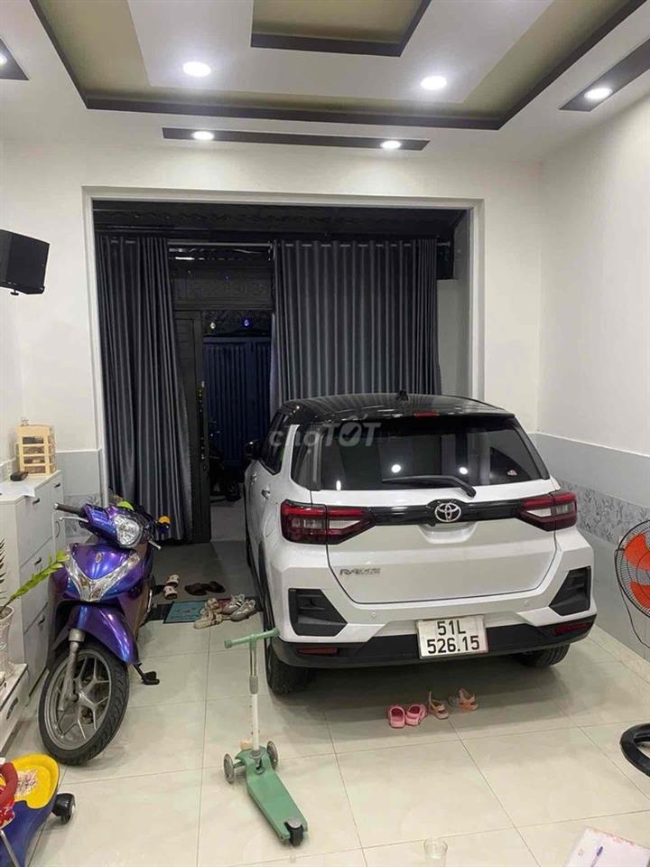 5.7 tỷ. nhà 2 tầng. có garra oto. bùi quang là. F12. gò vấp