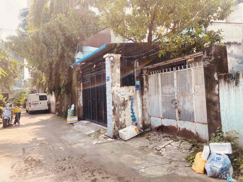 Bán nhà 2 tầng 105m2. ngang 6m. hẻm oto. tại đông hưng thuận 6