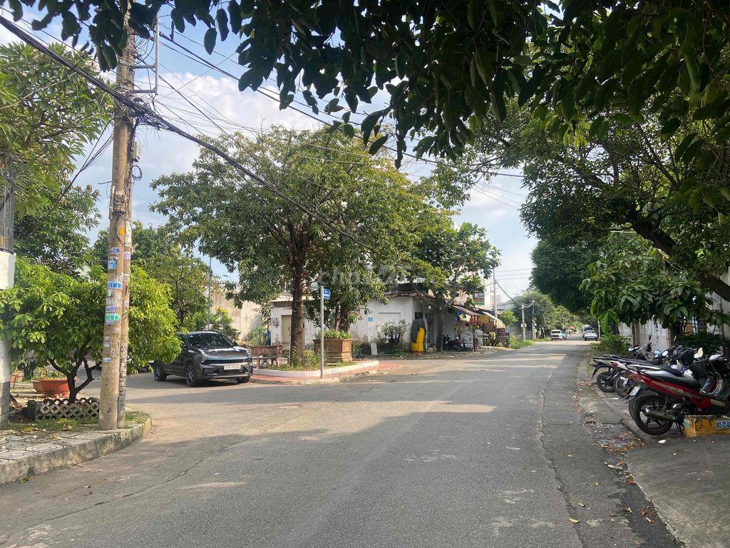 bán đất tặng nhà c4. 198m2. ngang 12. khu 10ha. tân thới nhất. quận 12