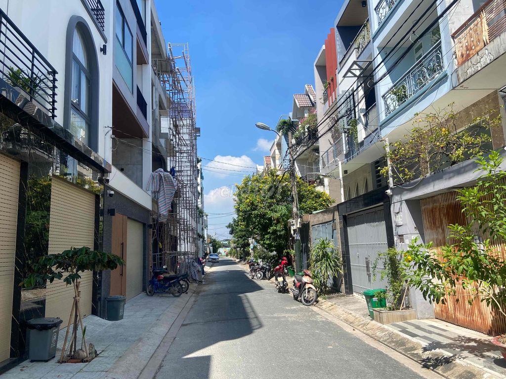 nhà mới 5 tầng. khu phân lô. ĐÔNG HƯNG THUẬN 2. Quận 12