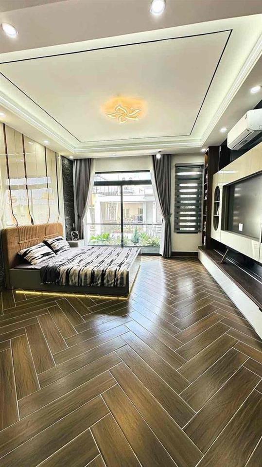 nhà mới 5 tầng. khu phân lô. ĐÔNG HƯNG THUẬN 2. Quận 12
