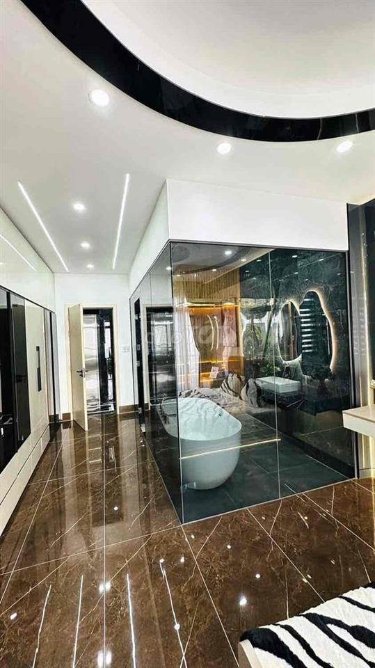 nhà mới 5 tầng. khu phân lô. ĐÔNG HƯNG THUẬN 2. Quận 12