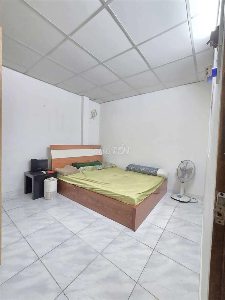 CHỦ GẤP GIẢM SÂU – NHÀ SÁT SÂN BAY CHỈ 7,5 TỶ.