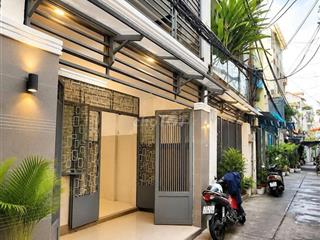 GIẢM 600Tr còn 6.2 Tỷ •
Phan Xích Long • 45m² • Cách mặt tiền 30M