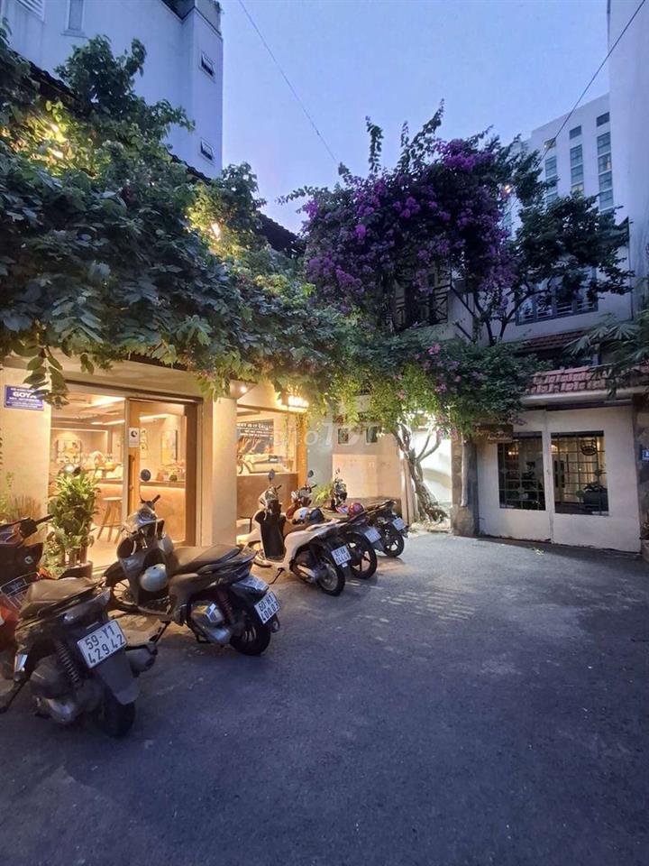 "35M² mà 4.9 Tỷ, không quy hoạch, lộ giới, hoàn công tại Phú Nhuận?" 😱