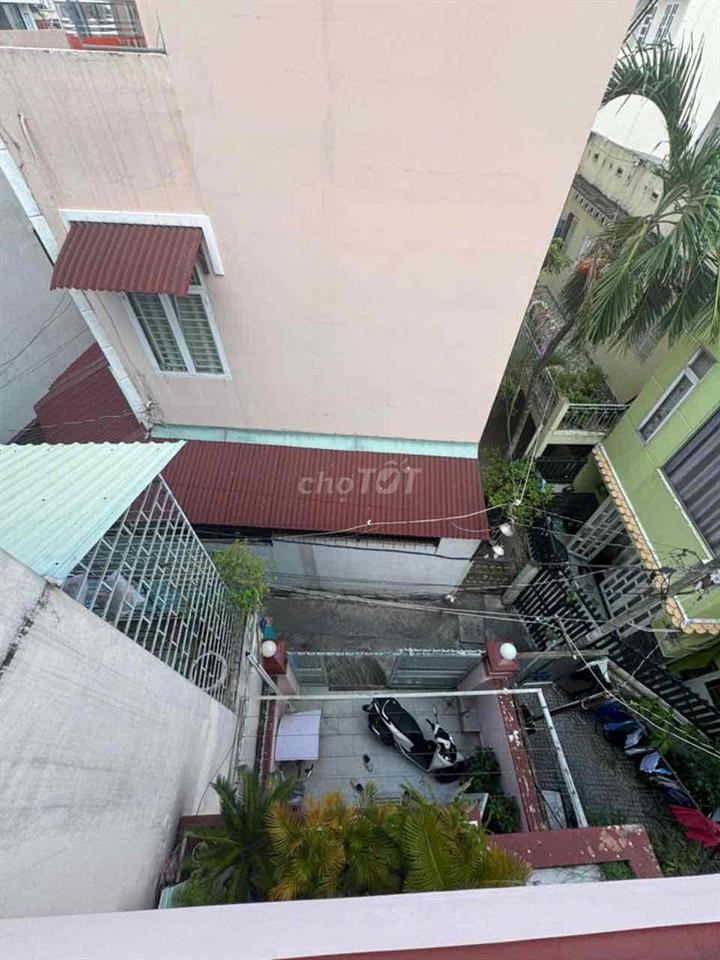 bán nhà đường Nguyễn tuân phường 1 quận gò