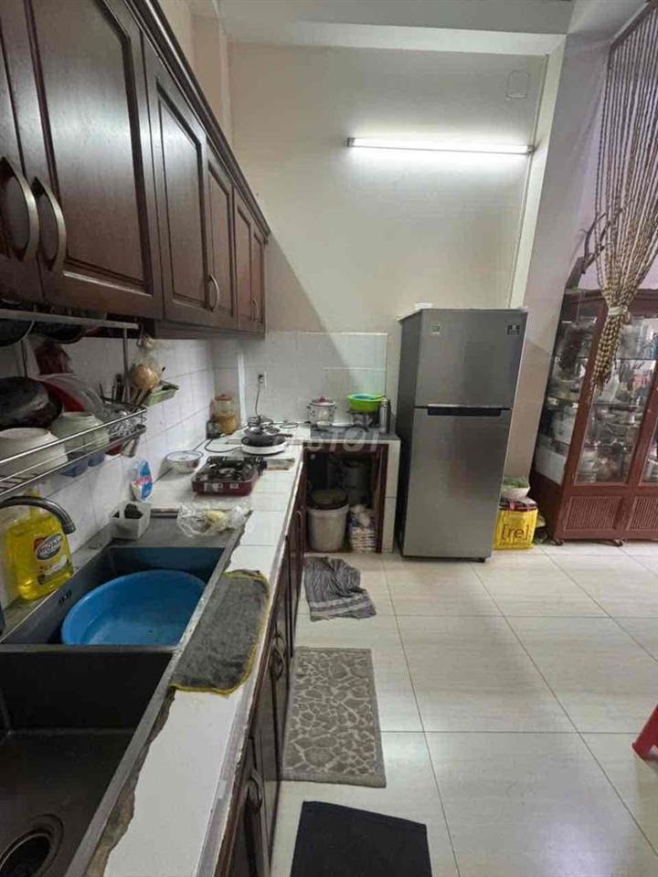 bán nhà đường Nguyễn tuân phường 1 quận gò