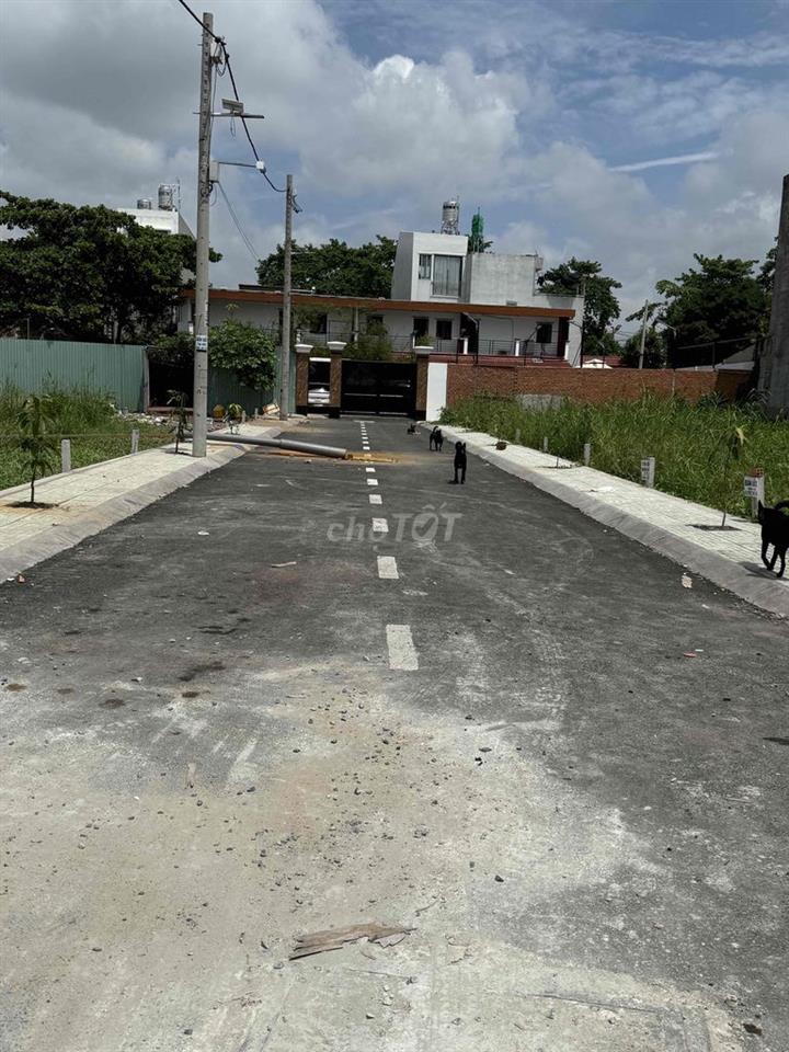 bán đất 1 trucđường vườn  lài phường An Phú Đông quận 12